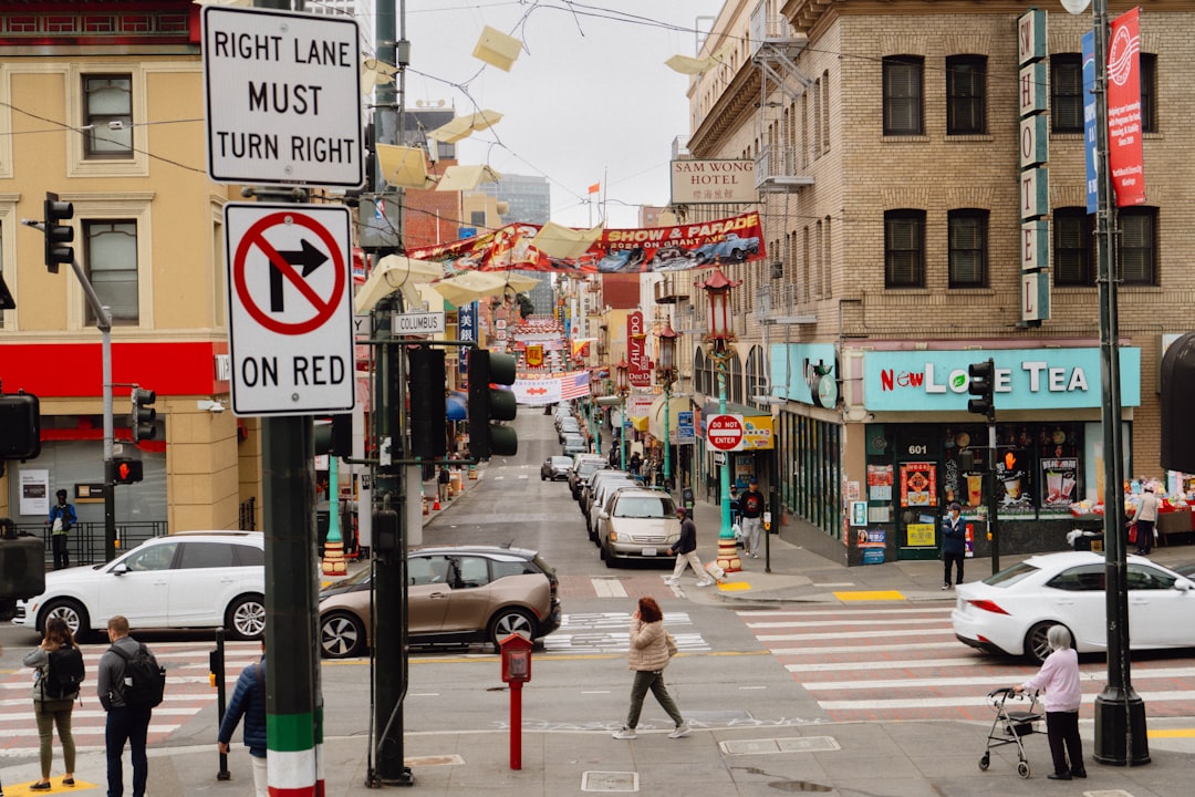 Explore Grant Avenue during Chinatown SF tour