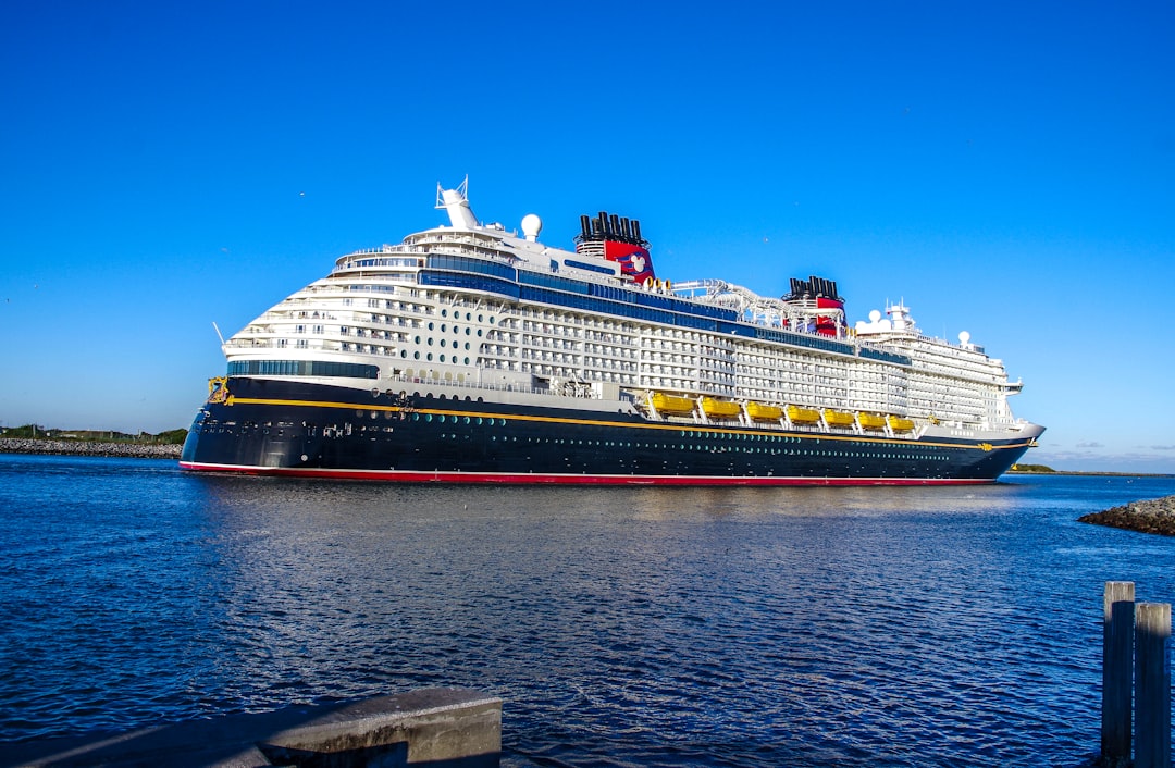 Luggage handling services at San Francisco cruise port
