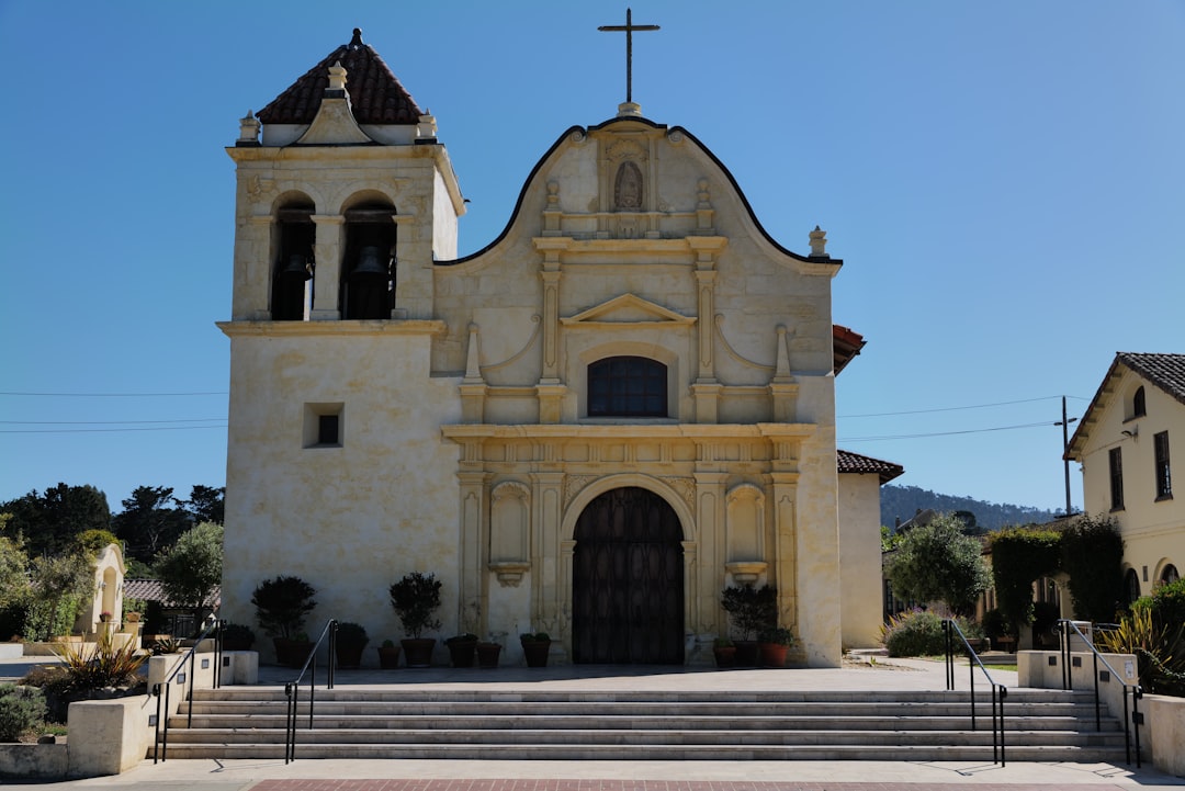 Historical sites in Presidio explored by chauffeur